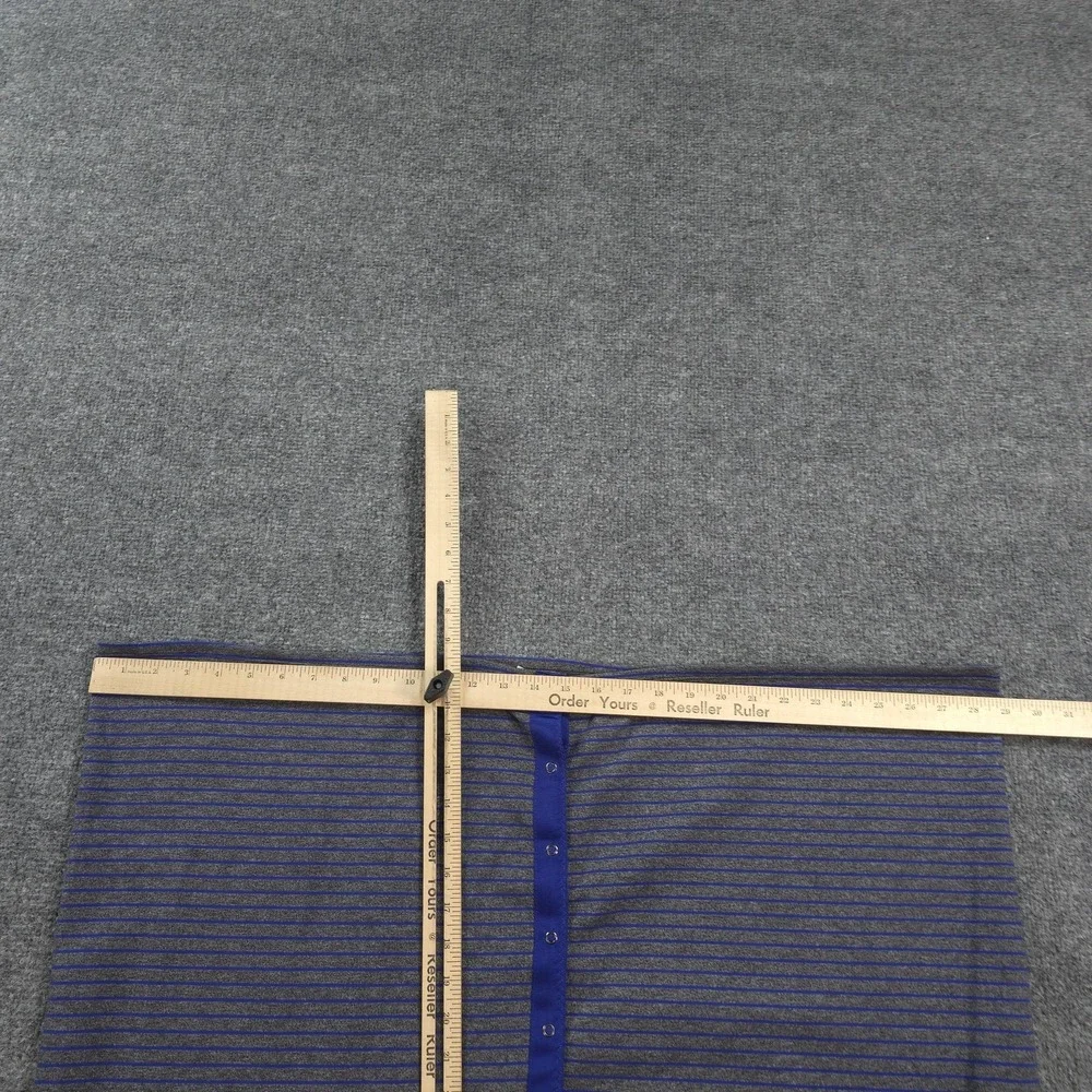 Lululemon Scarf Womens One Size Gray Blue Stripe Vinyasa Snap Neck Warmer Wrap